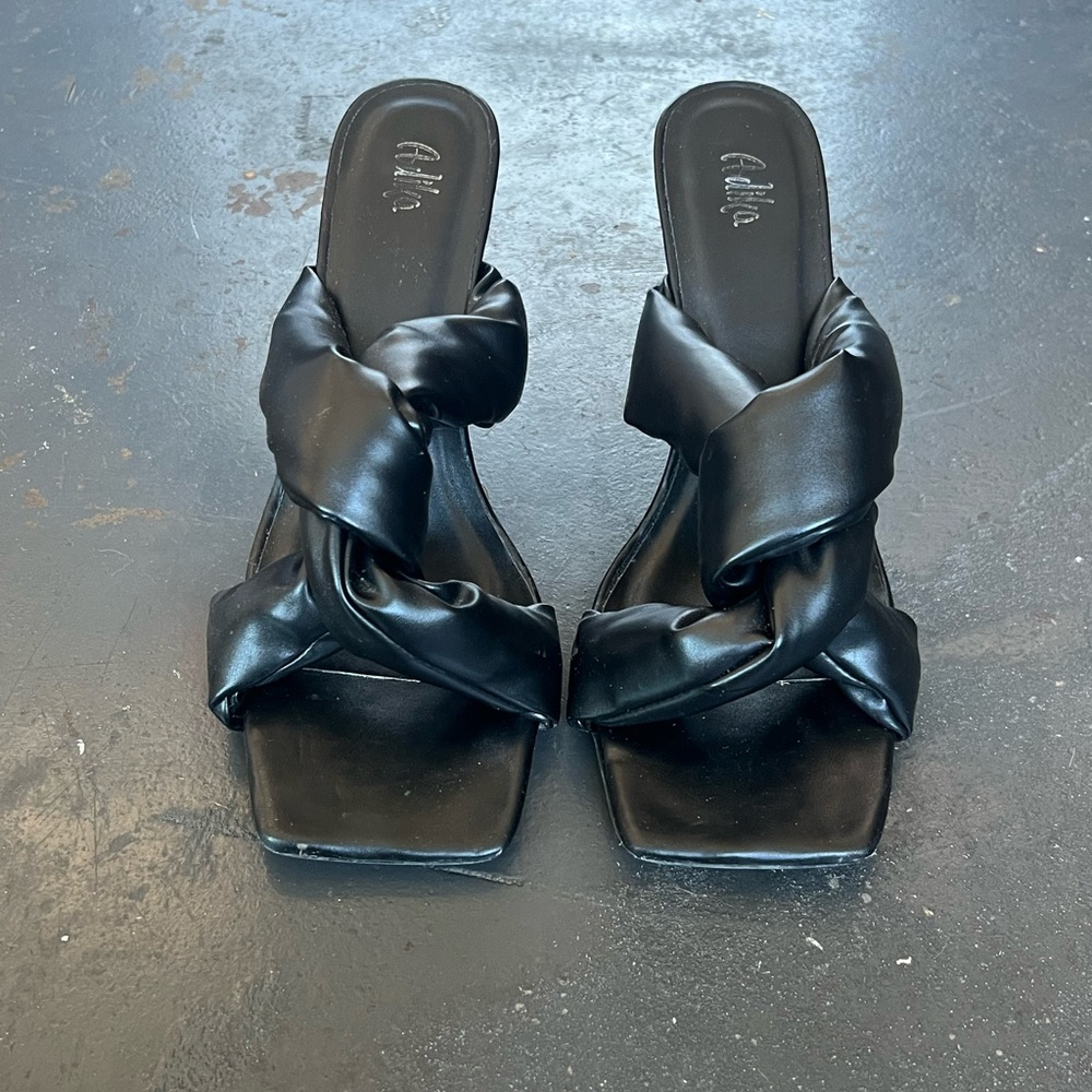Adika heels black